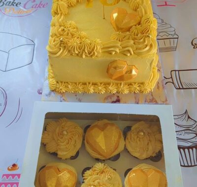 Ivory and gold theme square cake with 6 cupcakes